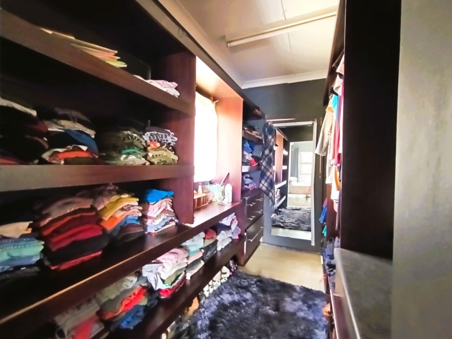 4 Bedroom Property for Sale in Willows Free State